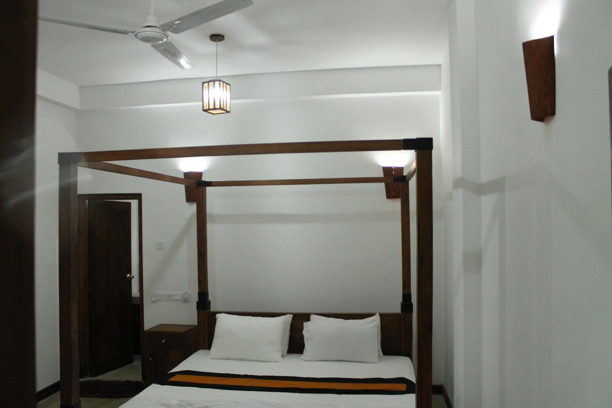 Heavens Holiday Resort Tennekumbura Экстерьер фото