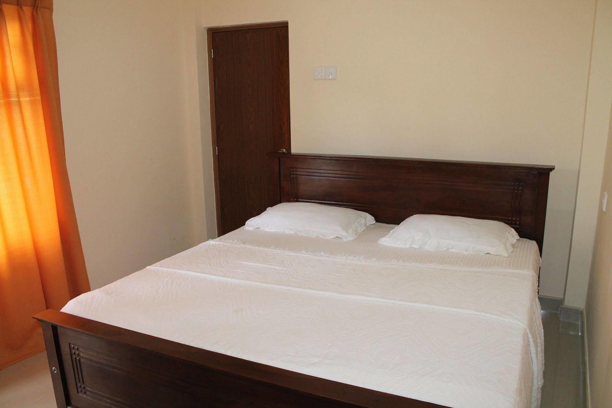 Heavens Holiday Resort Tennekumbura Экстерьер фото