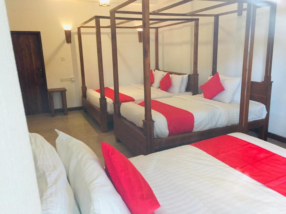 Heavens Holiday Resort Tennekumbura Экстерьер фото